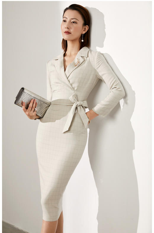 颈袖添香-连衣裙-J20384556A 装新款通勤修身女士气质时尚名媛长袖职场包臀连衣裙 商品图2