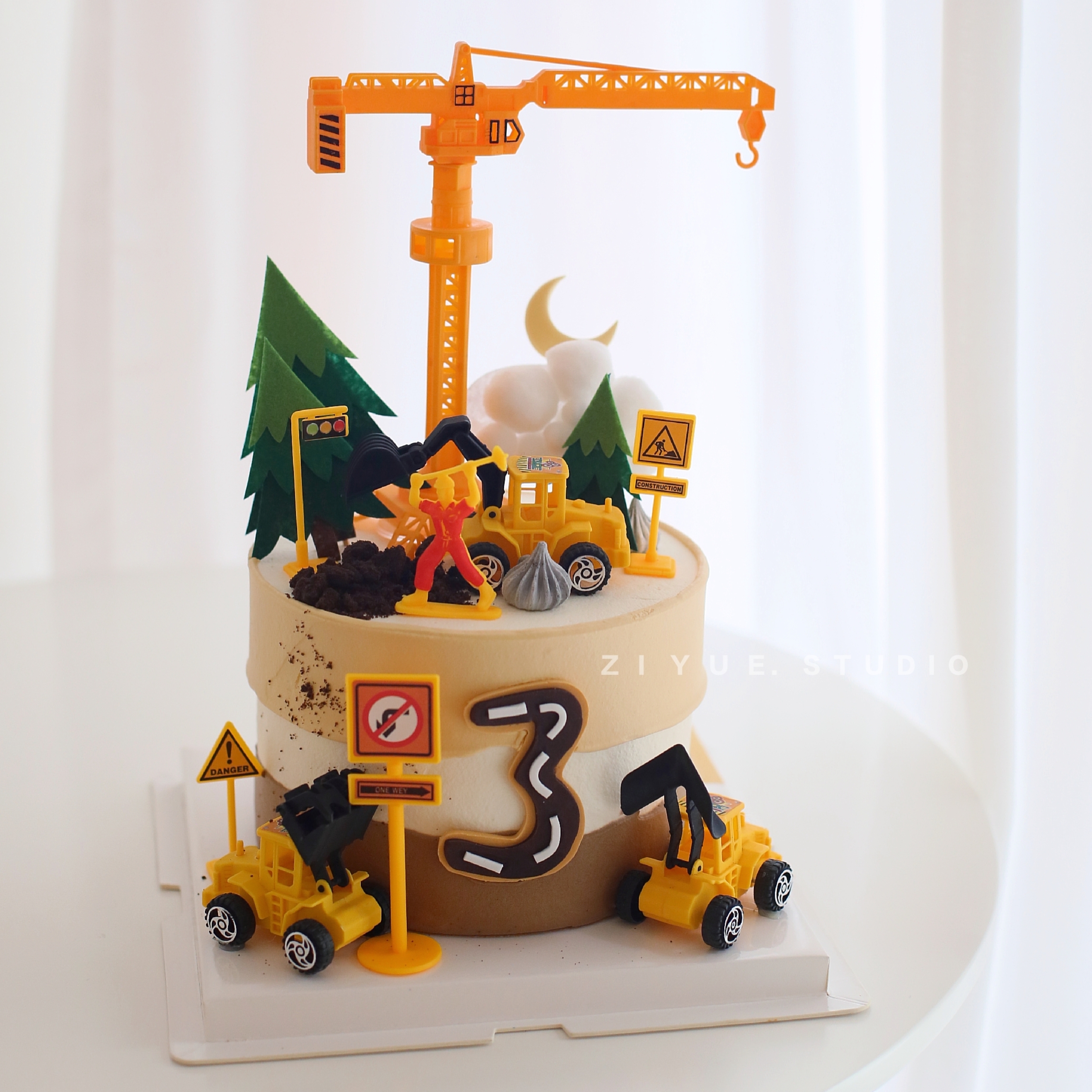 工程车 （提前3小时预订）