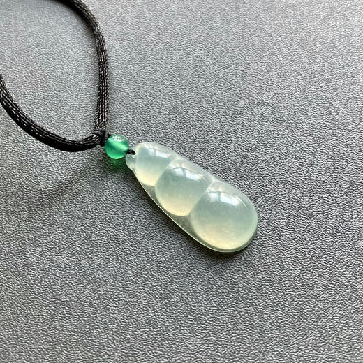 冰种飘花厚庄翡翠福豆 商品图3