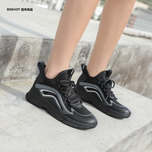 新品薄绒特材柔软舒适女休闲鞋645B25546 商品图1