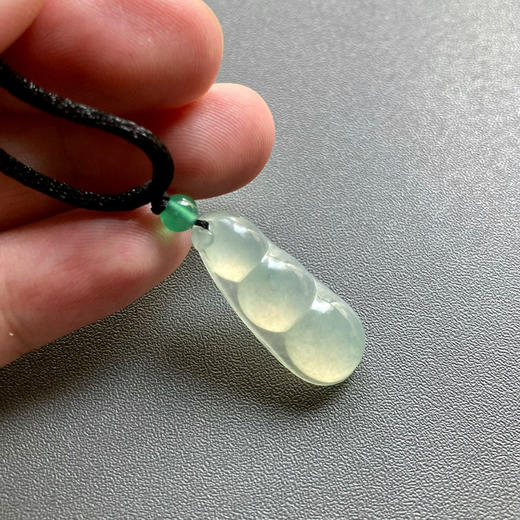 冰种飘花厚庄翡翠福豆 商品图7