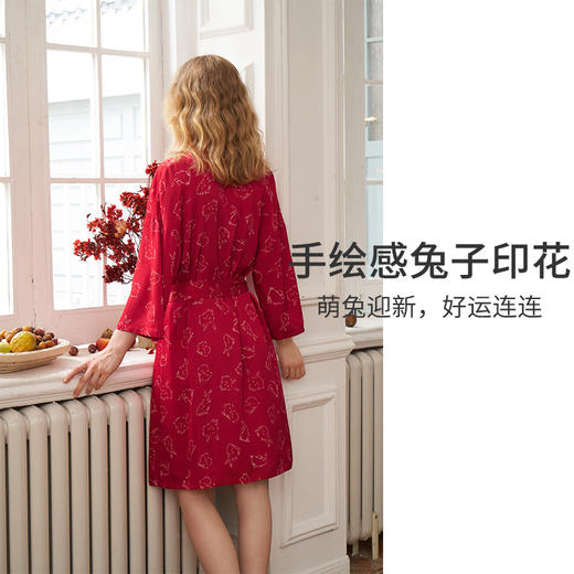 HSIA遐睡袍女秋冬本命年宽松睡衣家居兔子印花不静电新娘结婚晨袍 商品图2