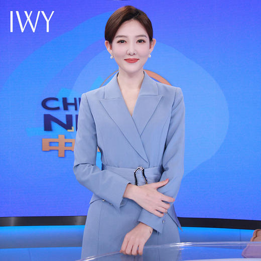 IWY/职业装灰蓝色西装连衣裙女显瘦声乐艺考播音主持人正装演讲礼服女Q12308-L 商品图1