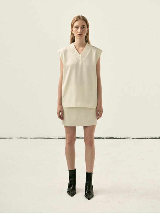 Viktoria Chan | AW22004 Josie stiff skirt [半身裙 粉 / 黑 / 白 ] 商品图3