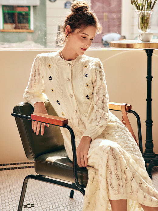 OLrain欧芮儿法式蕾丝连衣裙女春季2025新款收腰磨毛针织拼接裙子 商品图1