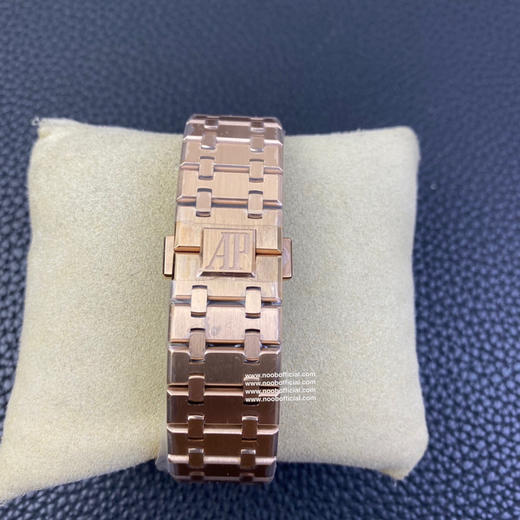 ZF皇家橡树15500玫瑰金黑盘 乃目前市面钢表的巅峰之作，—— 实力演绎 卫冕“钢”王！【6大精妙之处】1.正品拆解开模，尺寸为41X10.4毫米与正品一致！2.完全还原正品表壳的每一处细节 商品图11