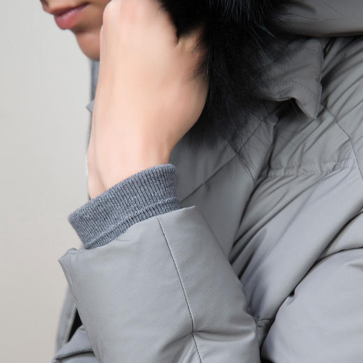callisto灰色锦纶混纺羽绒服 FNFED058GY  商品图4