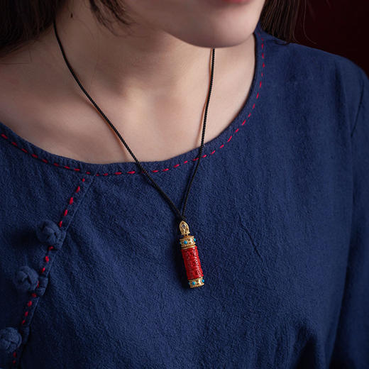 S925银镀金朱砂六字真言吊坠项 商品图1