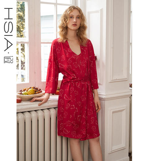 HSIA遐睡袍女秋冬本命年宽松睡衣家居兔子印花不静电新娘结婚晨袍 商品图0