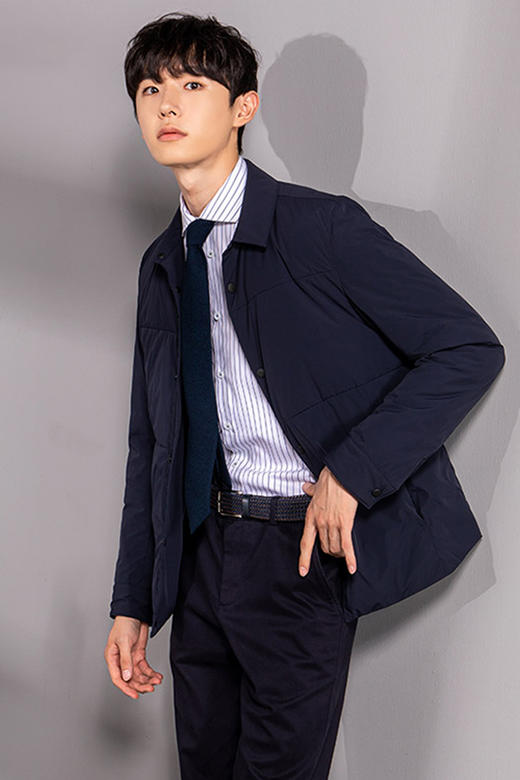 callisto锦纶混纺翻领轻薄羽绒夹克 FQFED046T  商品图5