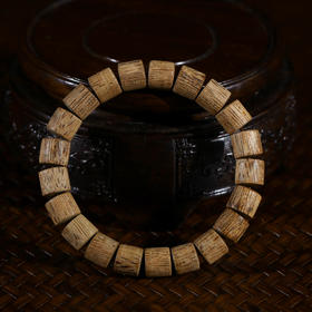 AN1019-8-Z4.85  柬埔寨菩萨桶珠手串 6.18g