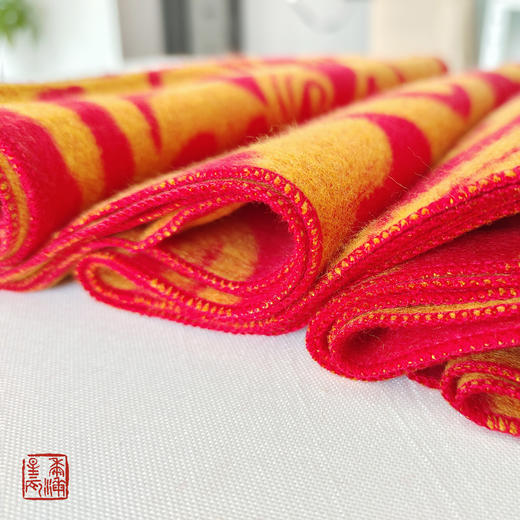 福寿绵延 中国红吉祥云纹围巾 商品图2