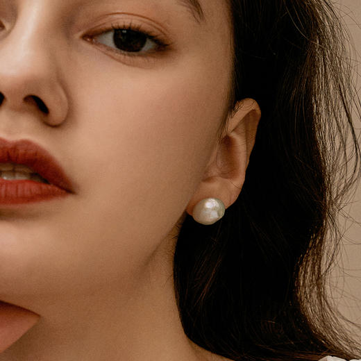 Manreya玛芮雅“皓月”S925银经典大颗巴洛克珍珠耳钉 商品图4