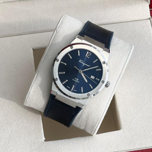 菲拉格慕F-80 Slim系列男表-蛇纹蓝色 商品图0