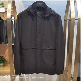 南4博士邦尼男士风衣，面料成份：上层：87.8%锦纶，12.2%氨纶      下层：100%聚酯纤维
