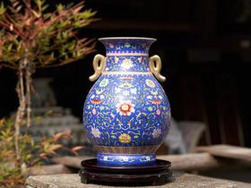 蓝色扒花缠枝莲双耳福筒