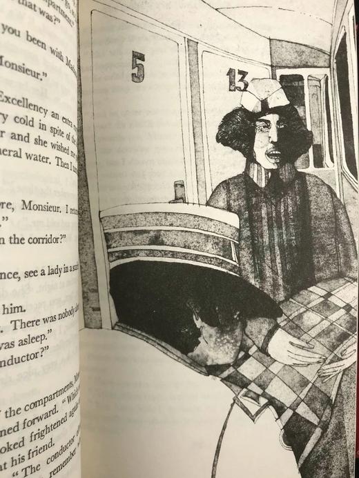 阿加莎·克里斯蒂《东方快车谋杀案/谋杀启事》 约6幅插图 复古仿皮精装32开（剩余一册泛黄如需联系客服） 商品图6