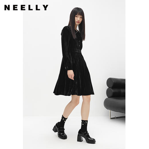 NEELLY纳俪商场同款黑色丝绒连衣裙女中长款收腰A字裙摆百搭时尚N22103Y01085 商品图2