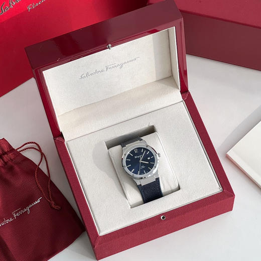 菲拉格慕F-80 Slim系列男表-蛇纹蓝色 商品图1