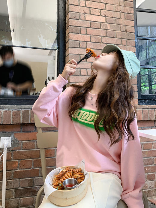 女装粉色卫衣女秋季新款字母印花宽松外套上衣ins潮 商品图3