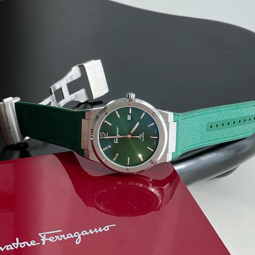 菲拉格慕F-80 Slim系列男表-蛇纹绿色 商品图5