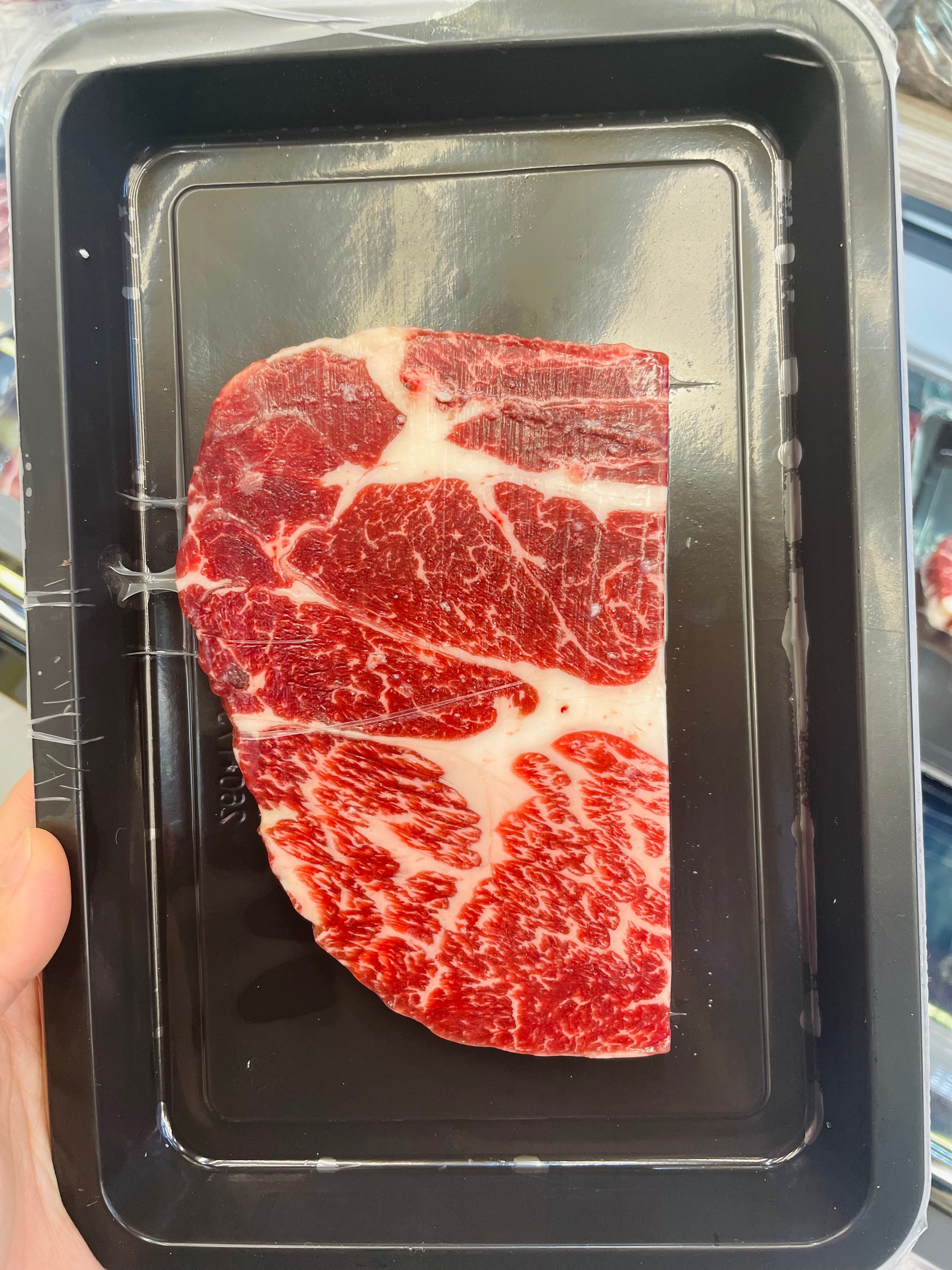 谷饲安格斯上脑