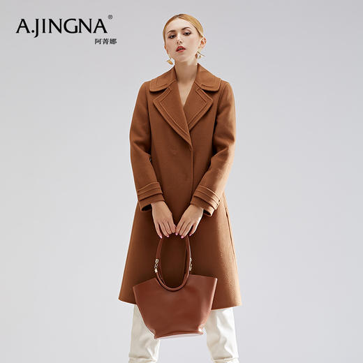 【特价款不退不换】阿菁娜秋冬新款简约浮雕感平驳大翻领羊毛羊绒混纺双面大衣金驼色A27D211012 商品图0