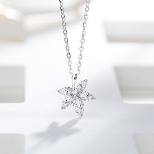 Fanci范琦 S925银【枫叶】项链设计感小众轻奢毛衣锁骨链纪念日生日送礼送女友 商品图3