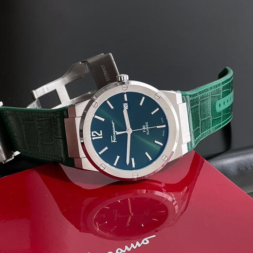 菲拉格慕 F-80 Slim系列男表-鳄鱼纹绿色 商品图4