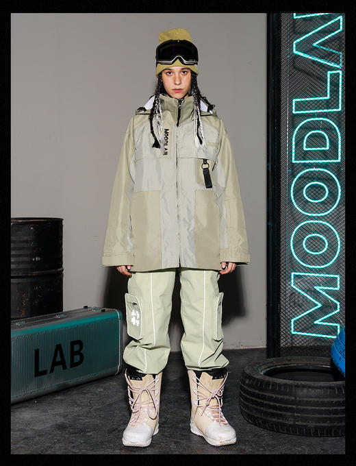 MOODLAB 冬季2223新款撞色拼接单层硬壳滑雪服防风防水户外登山外套 卡其色 商品图3
