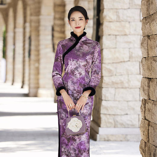 MYF 改良复古长款加绒加厚长袖修身大码旗袍 商品图1