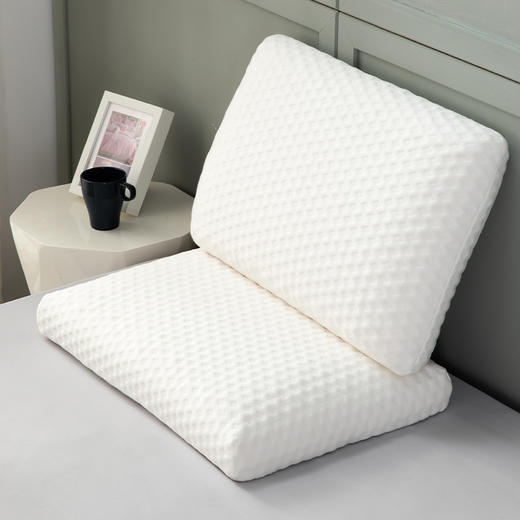 多喜爱 绘芯天然乳胶按摩枕 cs 商品图1
