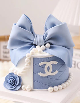 蓝色香奈蝴蝶结-翻糖造型蛋糕