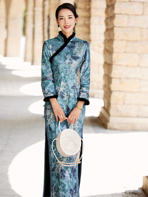 MYF 改良复古长款加绒加厚长袖修身大码旗袍 商品图0