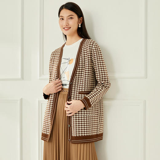 EITIE爱特爱冬季新款女装温柔大方优雅时尚百搭针织开衫6801512 商品图2