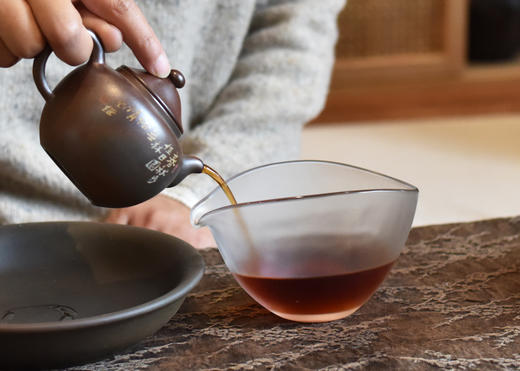 彩农茶｜2018年云南岩茶老岩熟砖 商品图3