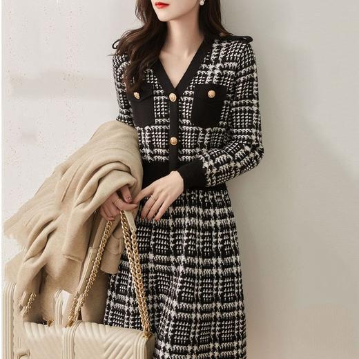 新款时髦气质名媛收腰显瘦打底洋气小香风千鸟格针织连衣裙 商品图1