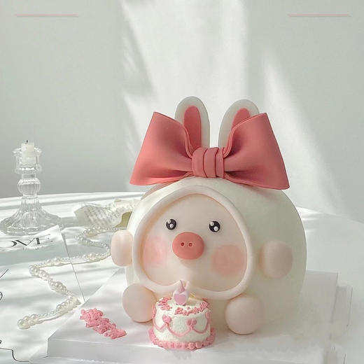 粉粉lulu猪-翻糖造型蛋糕 商品图0