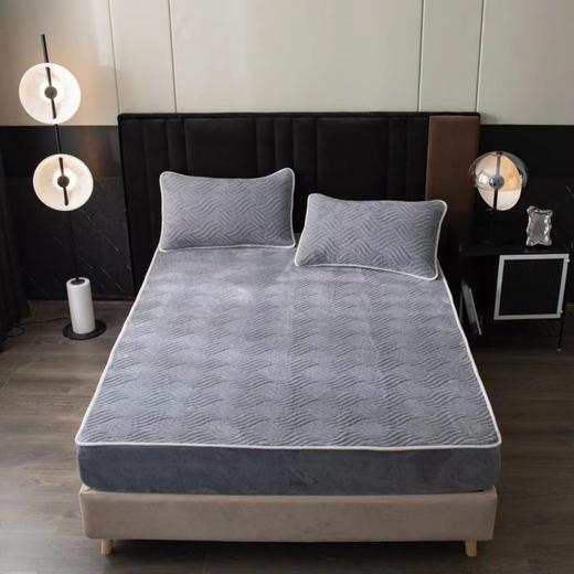 【蓝迪丝】自发热牛奶绒乳胶床垫3件套床笠款 商品图0