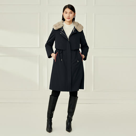 EITIE爱特爱冬季新款兔毛皮中长款皮草舒适保暖连帽大衣6893522 商品图3