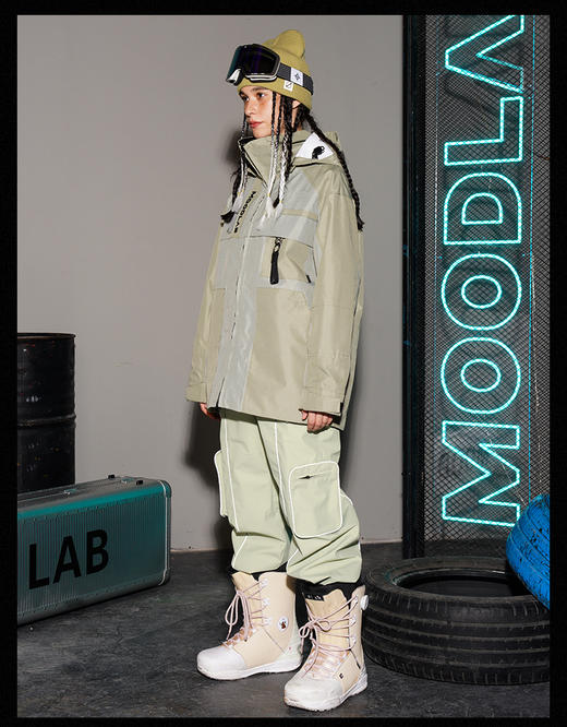 MOODLAB 冬季2223新款撞色拼接单层硬壳滑雪服防风防水户外登山外套 卡其色 商品图1