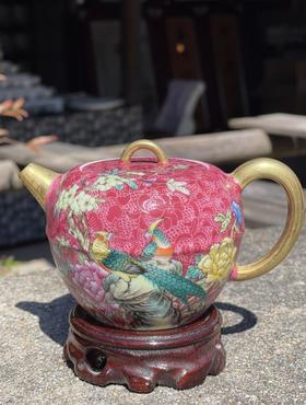 粉彩扒花花鸟壶