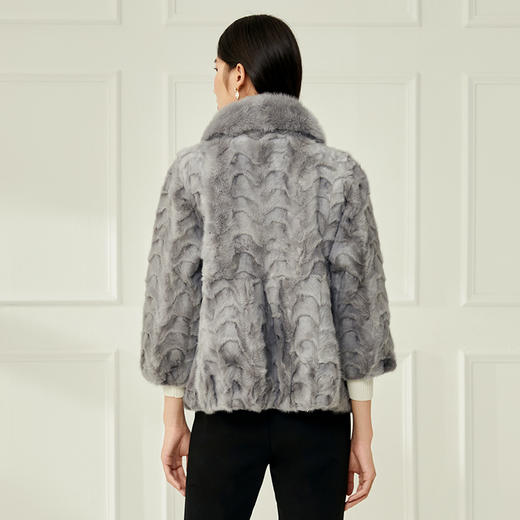 EITIE爱特爱冬季新款水貂羊毛皮一体保暖皮草大衣女6893511 商品图4