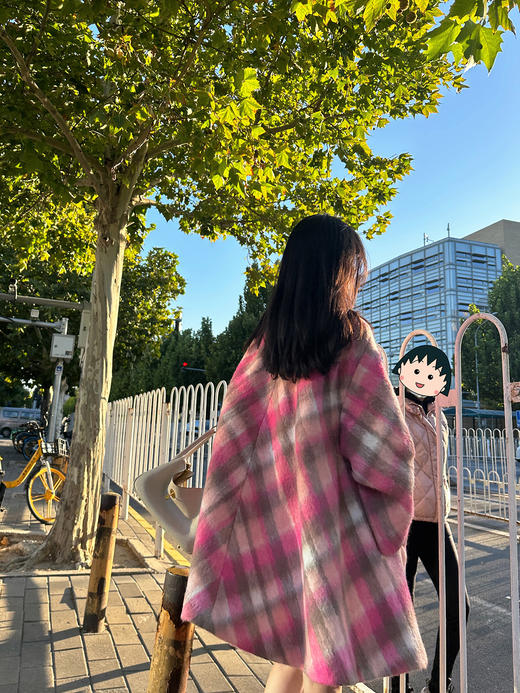 DUO智仙生 粉标系列 不似娇阳法式学院粉红羊毛格子斗篷大衣 商品图3