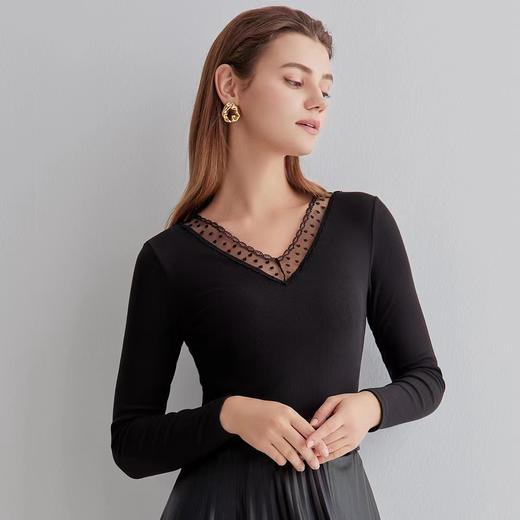 安莉芳秋冬新品蕾丝V领长袖暖衣上装女士修身打底棉毛衫ED00259 商品图3