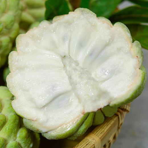 云南高原凤梨释迦   有哈根达斯的美誉，口感爽滑香甜，🍭每一口都惊爆着你的味蕾，凤梨释迦还有着其他品种不具备的多汁水，香浓，爽滑的超赞口感 商品图2