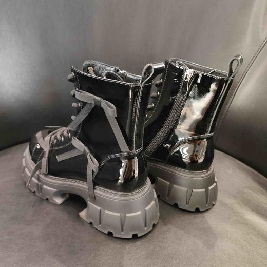 LFGJ 15003 真皮圆头漆皮蝴蝶结厚底马丁靴女粗跟英伦短靴 商品图3