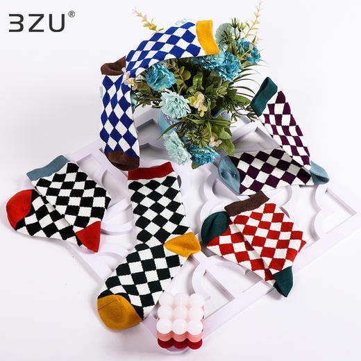 【任选6双99.5】足装秀秋冬女士春季中筒丝光羊毛保暖柔软多彩菱格中邦女袜 商品图2