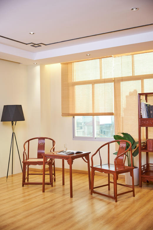 红桥红  家具严选  缅甸花梨（大果紫檀）【如意壸门垂手配小棋桌 圈椅 三件套】 商品图1