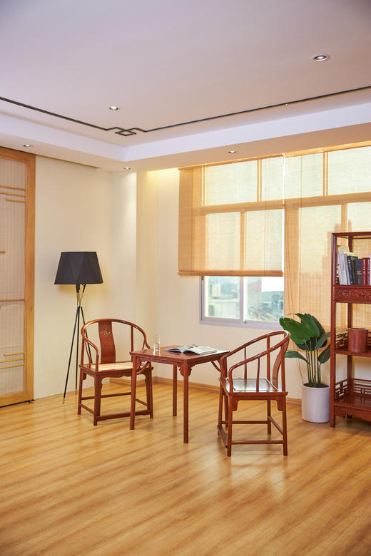 红桥红  家具严选  缅甸花梨（大果紫檀）【如意壸门垂手配小棋桌 圈椅 三件套】 商品图0